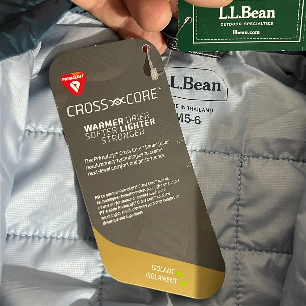 LL Bean PrimaLoft Packaway Jacket in Sail Blue Stripe, Kid’s size Medium